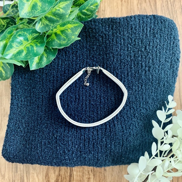 Silver sparkly mesh choker